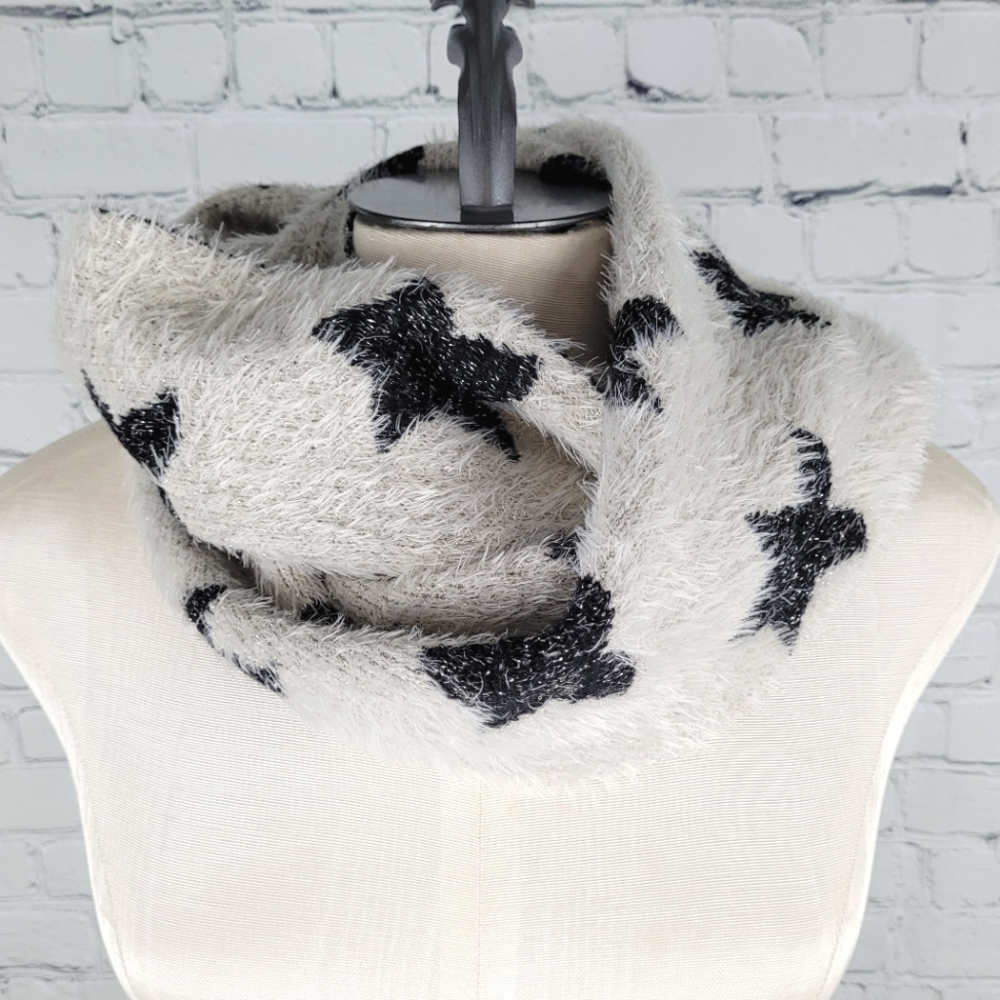 AMERICAN EAGLE | eyelash knit star metallic thread infinity scarf